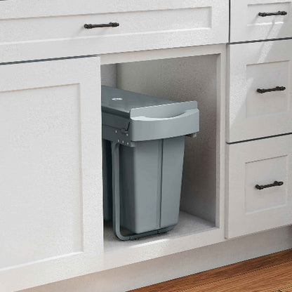 petite poubelle sous evier élégante