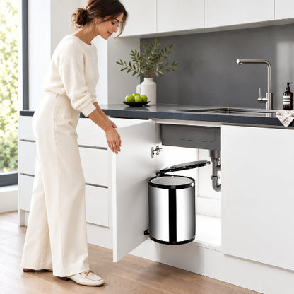 petite poubelle sous évier en acier