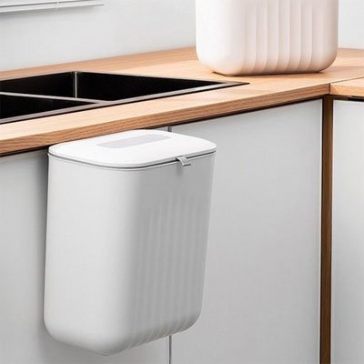 Poubelle sous evier pratique